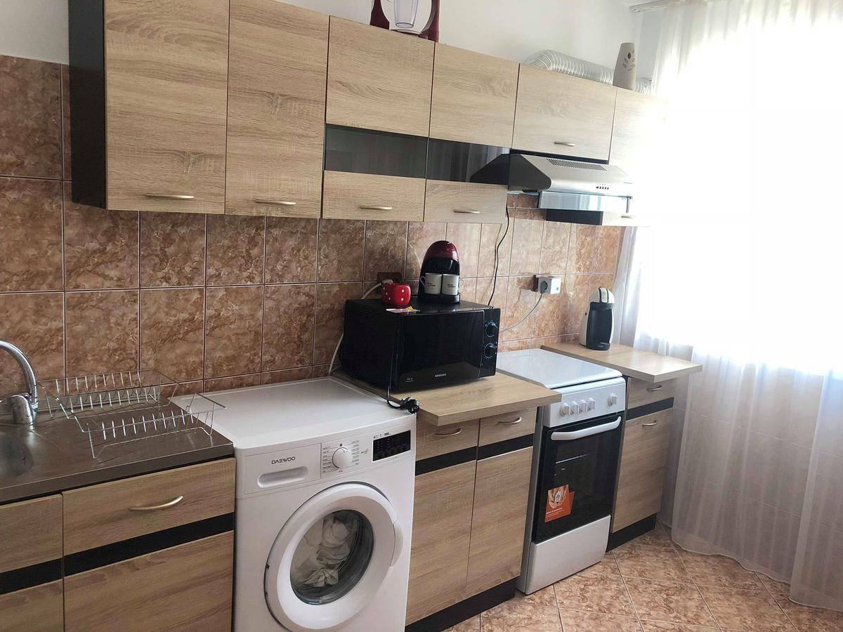 יורילובקה Apartament Bella מראה חיצוני תמונה